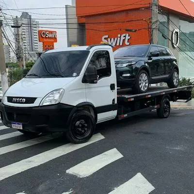 Remoção e transporte de veículos